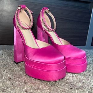 Pink Chunky heels